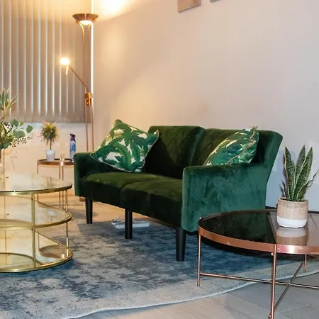 Luxury 1Br Flat Near Heathrow Apartment